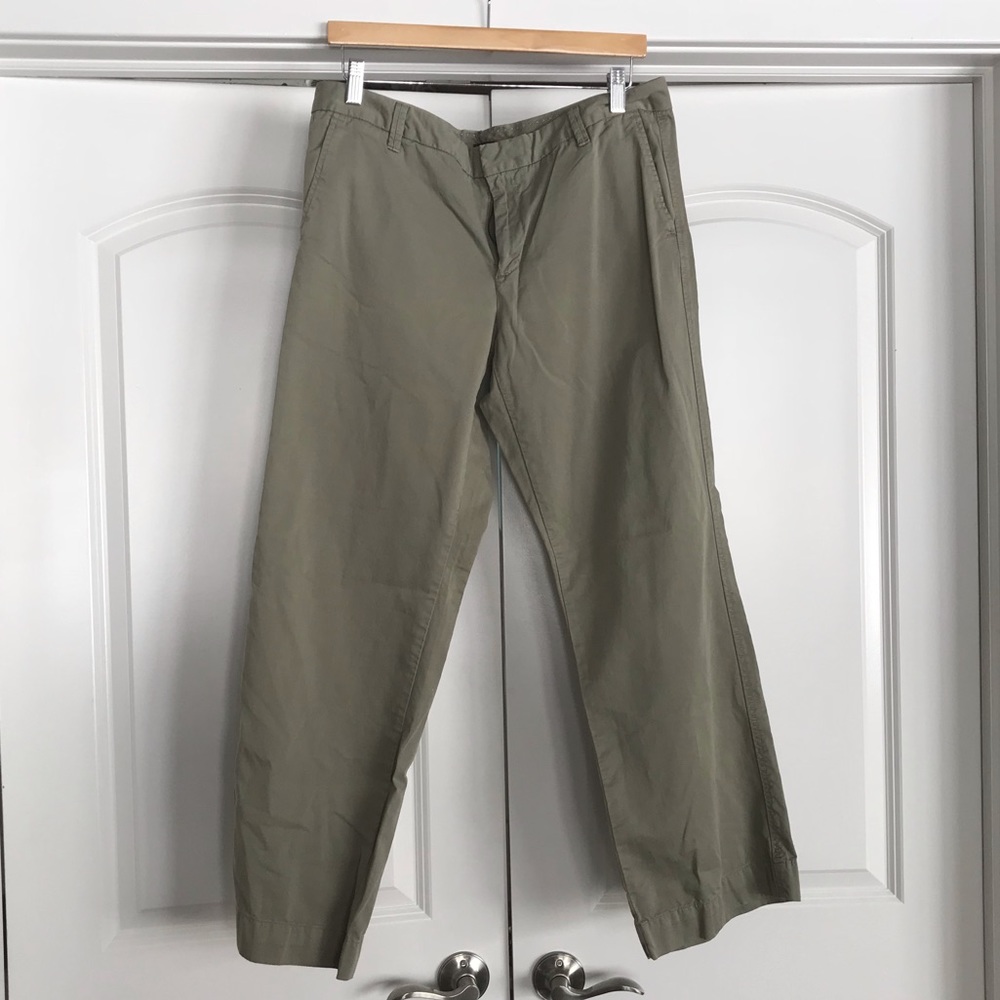 New without tags gap khaki pants (12 ANKLE)